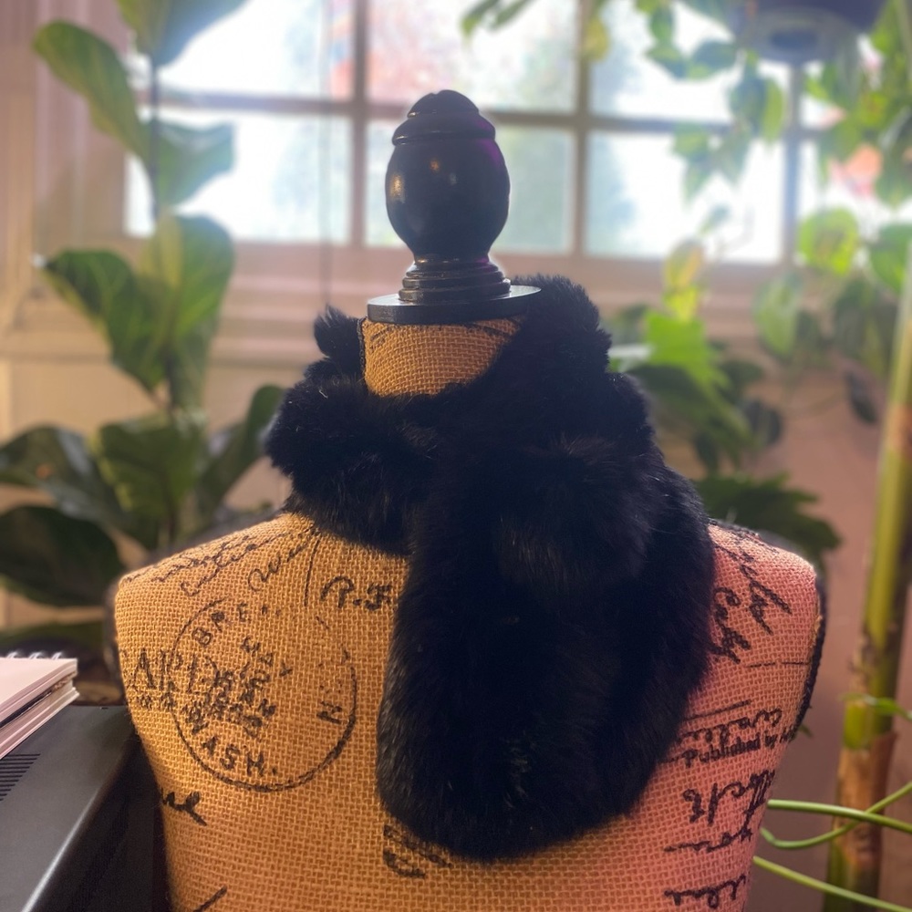 Rex Rabbit Fur Scarve - Picture 6 of 10